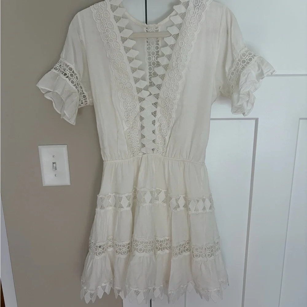 Peixoto Ora White Embroidered Mini Dress- Small - Picture 6 of 9